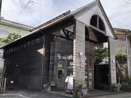店舗案内 - メッゲンドルファー：鎌倉のしかけ絵本専門店